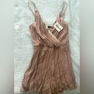 Mauve spaghetti-strap romper